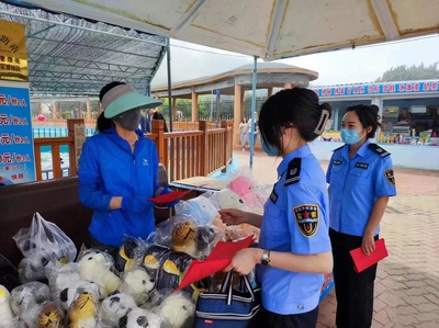 禁止使用童工 保護未成年人:長島勞動保障監(jiān)察大隊開展專項法治宣傳活動