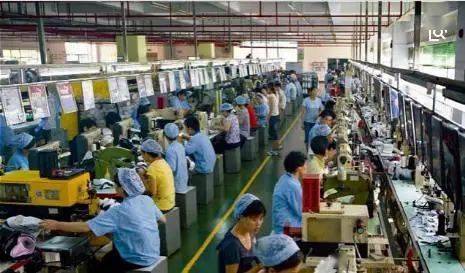 滿大街中介,廣東某工廠老板哭訴 月薪7000還是沒人干 網友的回答真相了...